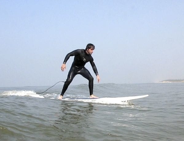 girish_taurani__surfing_at_mantra__surf_club-9384758